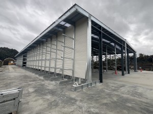 UNDER CONSTRUCTION - New drive-thru building